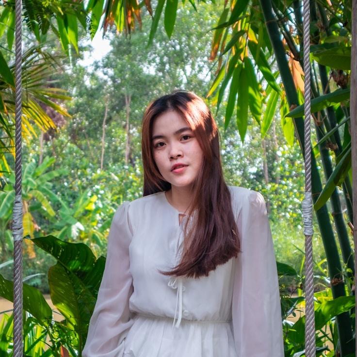 Jordan Chen, Client Relations Director, discussing corporate gifting strategy with business clients